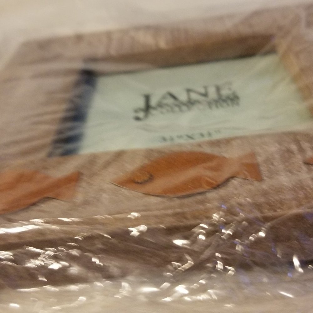 Jane Collection Rustic Fish Frame New in Box - Picture 6 of 6